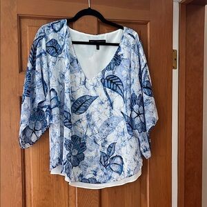 White House Black Market Blue and White Floral Blouse